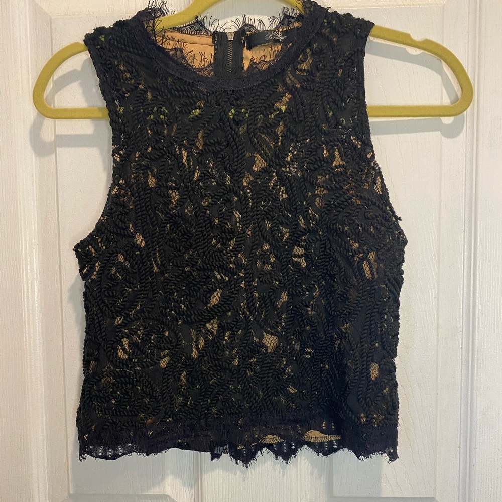 BKE Black Textured Sleeveless Cropped Blouse